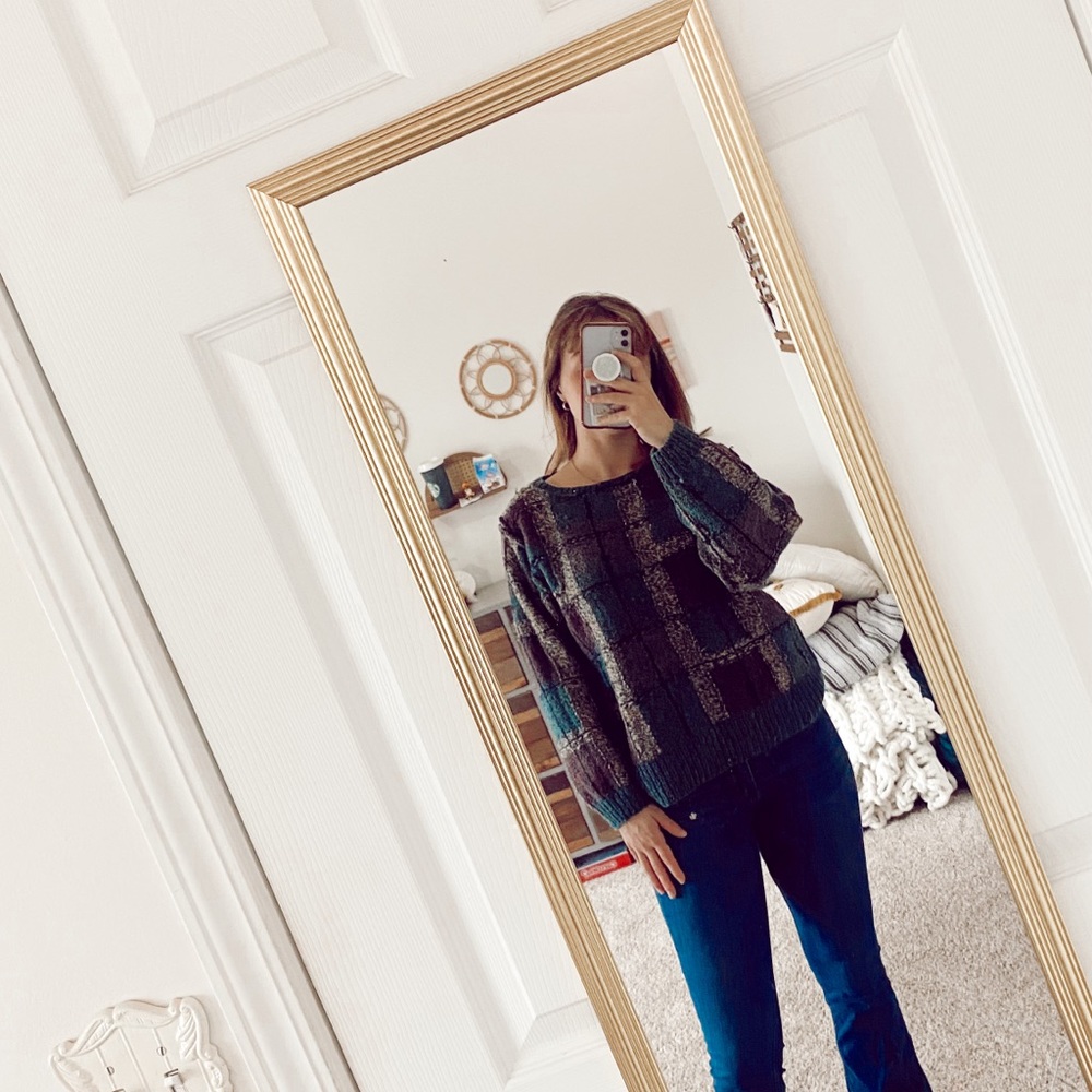 BRAND: Unknown   SIZE: Unknown, fits like L/XL COLORS: blue, green, purple, tan